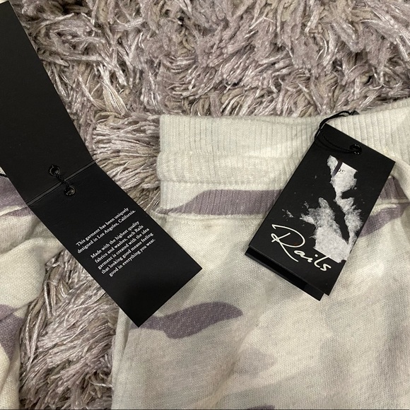 RAILS - Matching Set - Stone Camo Ramona Sweater and Oakland Jogger - Picture 6 of 9